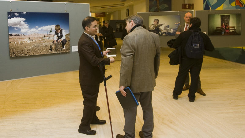Mine Ban Treaty photography exhibition by Giovanni Diffidenti on disability in Afghanistan, December 3, 2013. © Giovanni Diffidenti – ICBL, 2013